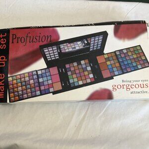 Profusion Makeup Set Bring Your Eyes Gorgeous Attractive Palette Eyeshadow Plus